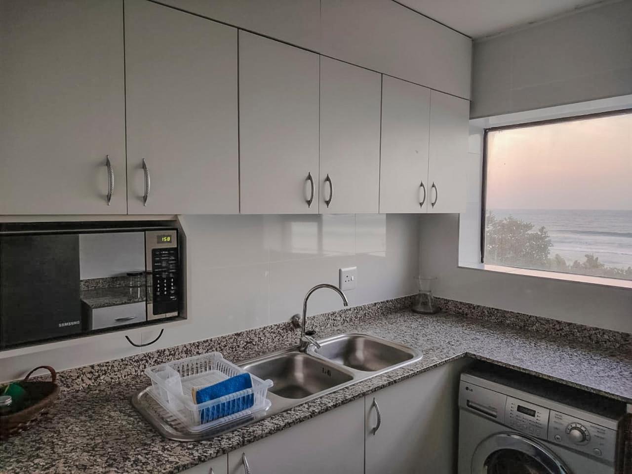 304 Amazibu- Luxury On The Beach Amanzimtoti Esterno foto